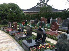 艺术墓碑：展示性命的故事，通报永恒的感情