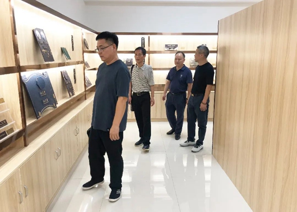 1-22020Q3244S06 抖圈- 为du而生(中国区)官方网站