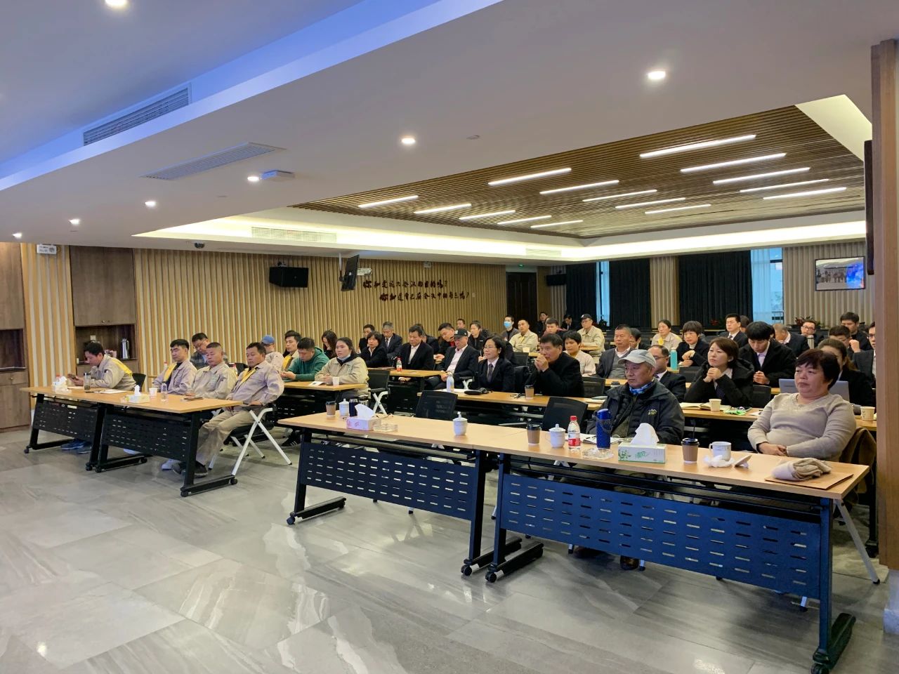 1-22021910412D64 抖圈- 为du而生(中国区)官方网站