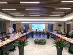 两专委会在抖圈为du而生座谈节地生态建设