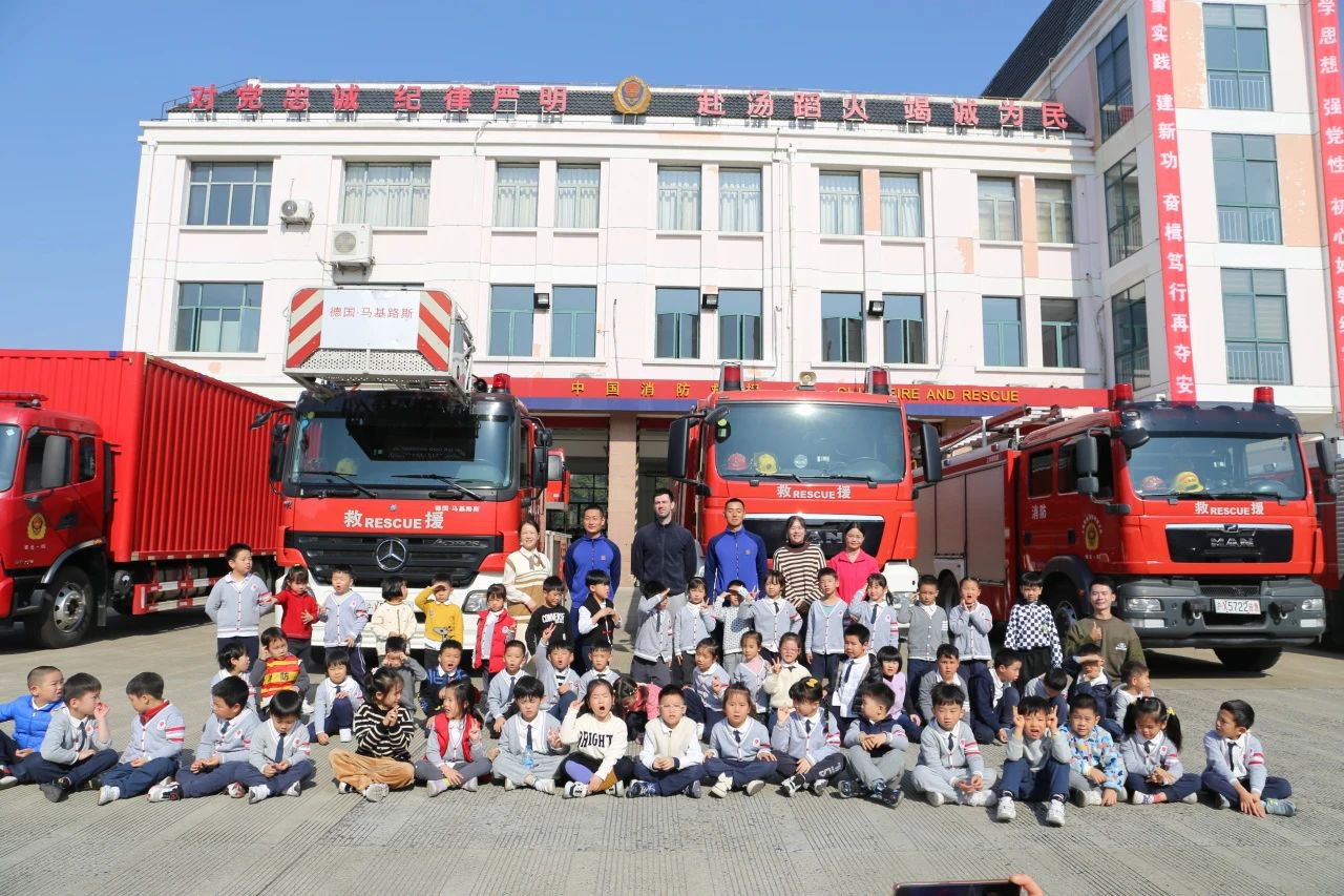 1-240506160135I3 抖圈- 为du而生(中国区)官方网站